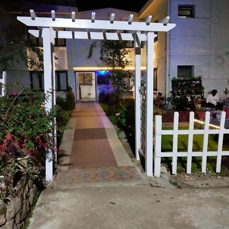 Hotel Seven Roads Kodaikanal Exterior foto